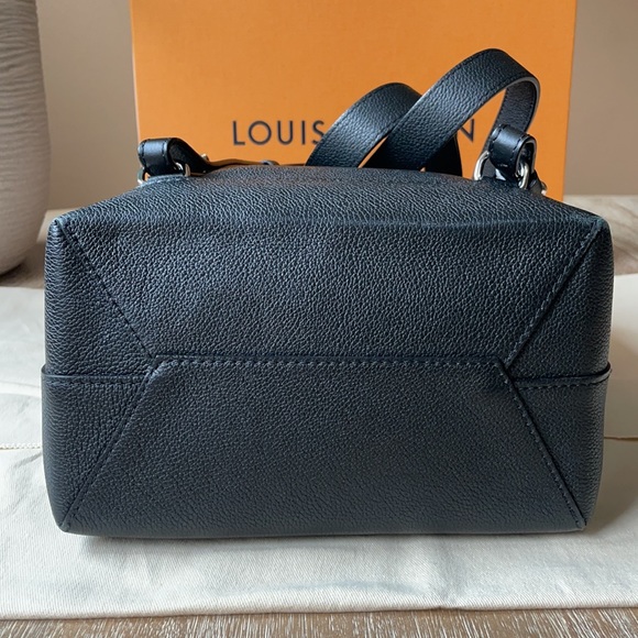 Louis Vuitton⚡️Rare⚡️Lockme Backpack Black M41815 - Picture 9 of 17